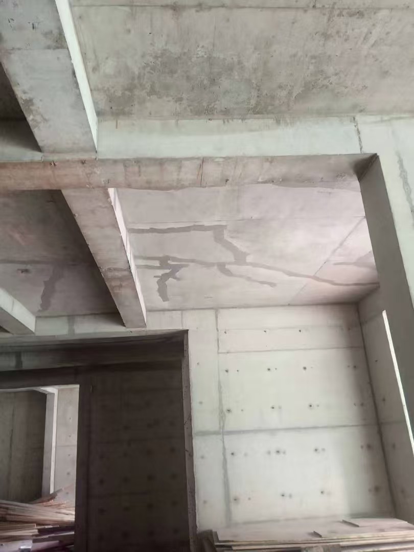 连云港房屋顶楼开裂怎么处理